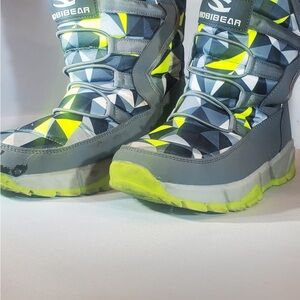 Kids Geometric Winter Boots - Gray and Yellow